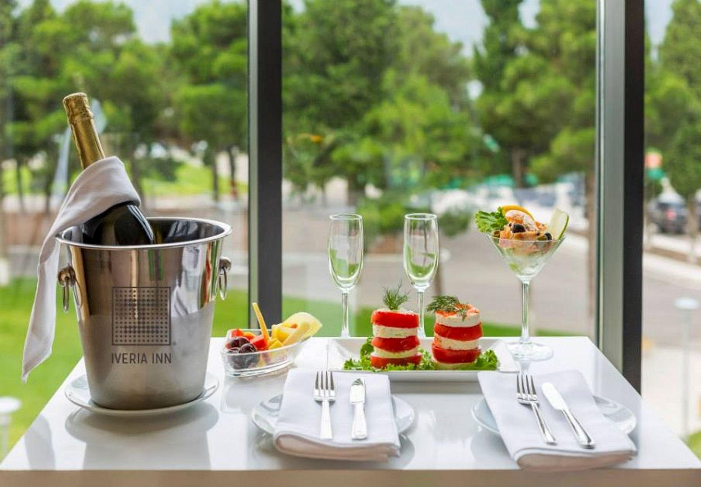 Iveria Inn Hotel Tbilisi Eksteriør billede