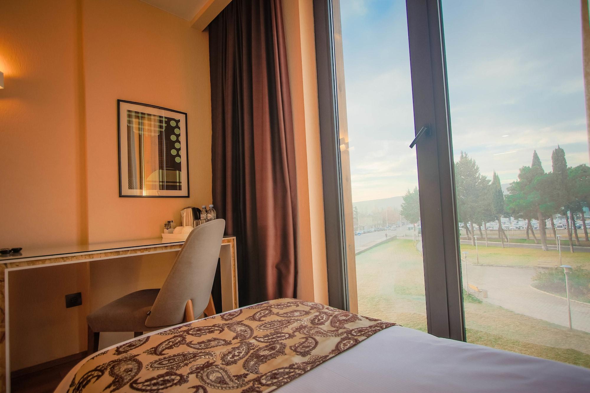 Iveria Inn Hotel Tbilisi Eksteriør billede