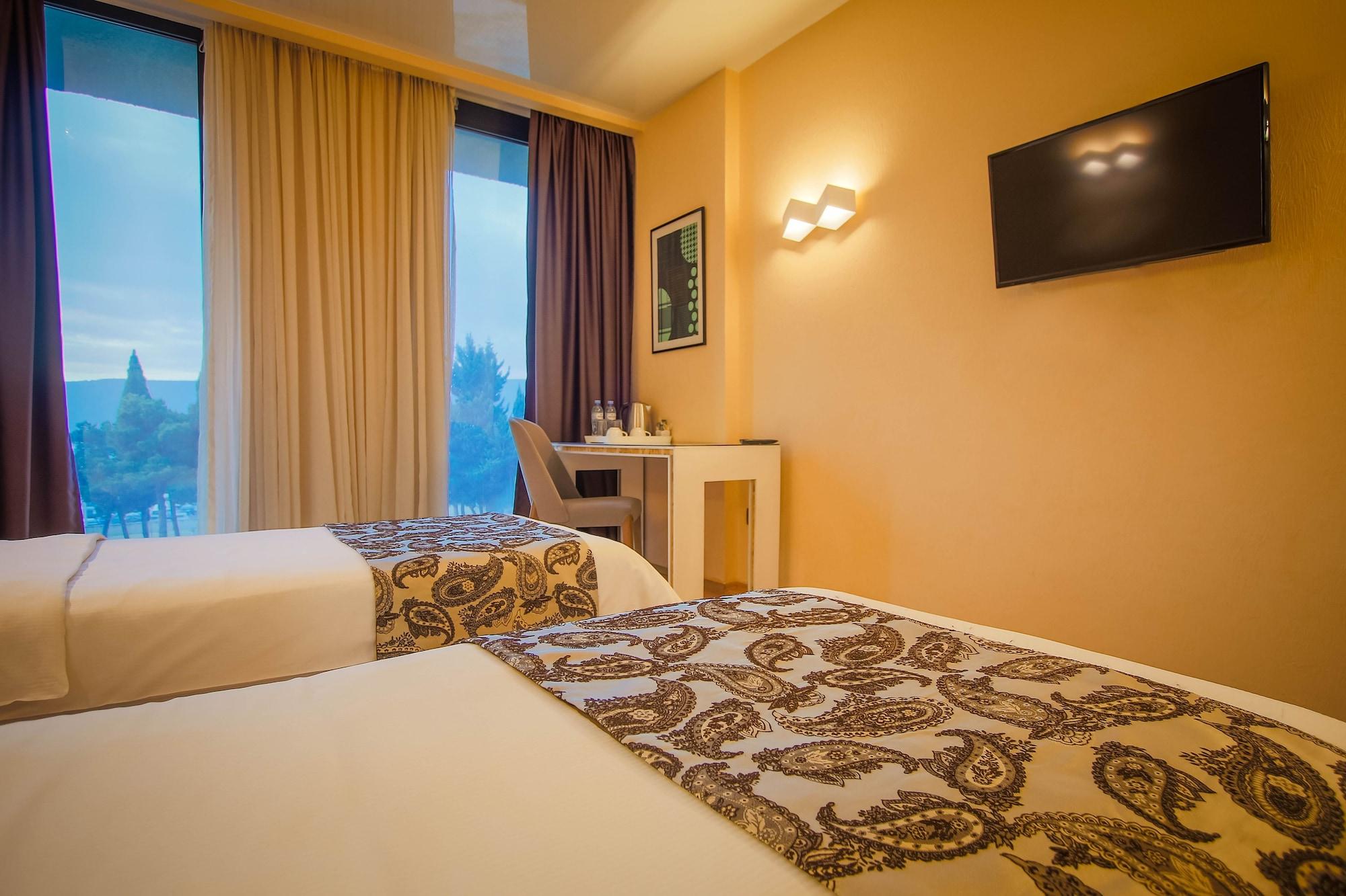 Iveria Inn Hotel Tbilisi Eksteriør billede
