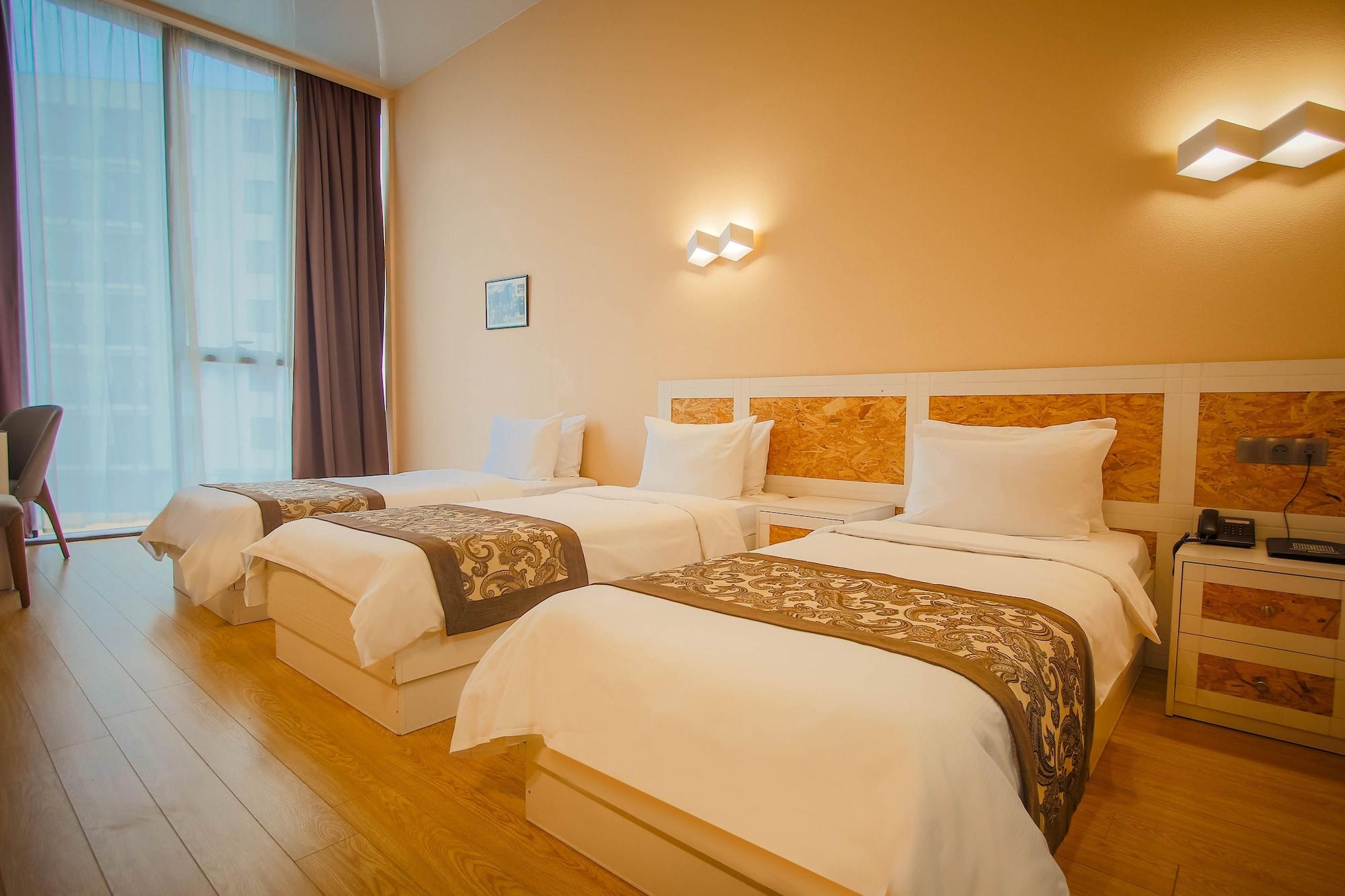 Iveria Inn Hotel Tbilisi Eksteriør billede