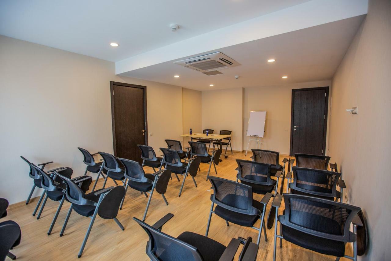 Iveria Inn Hotel Tbilisi Eksteriør billede